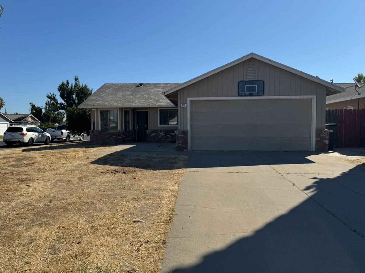 House for rent at 700 Lacross Court, Modesto, CA 95351