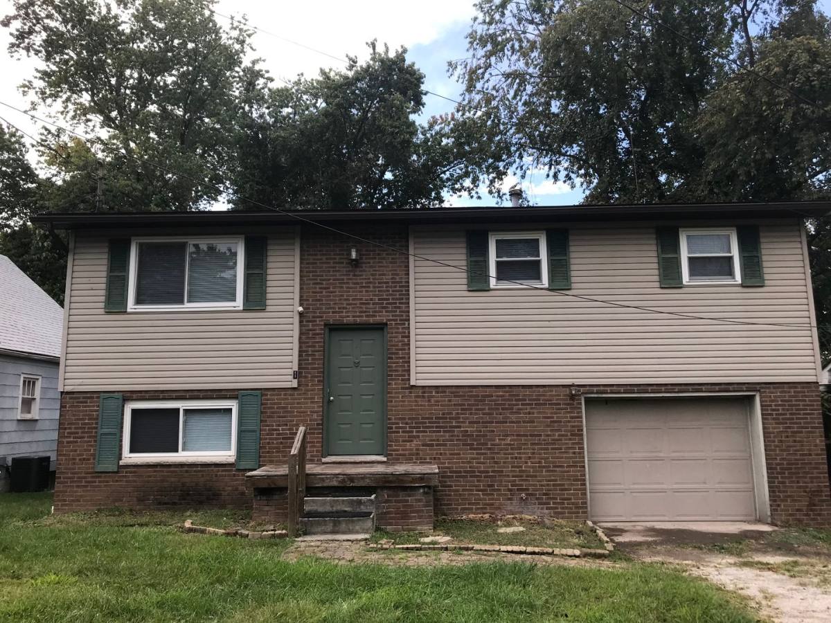 House for rent at 2503 12th Ave, Vienna, WV 26105