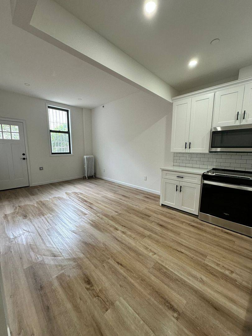 Apartment for rent at 666 E 188th St, Bronx, NY 10458