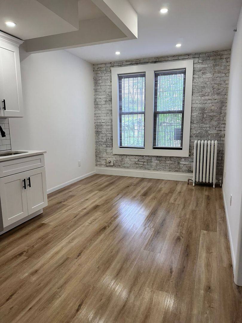 Apartment for rent at 666 E 188th St, Bronx, NY 10458