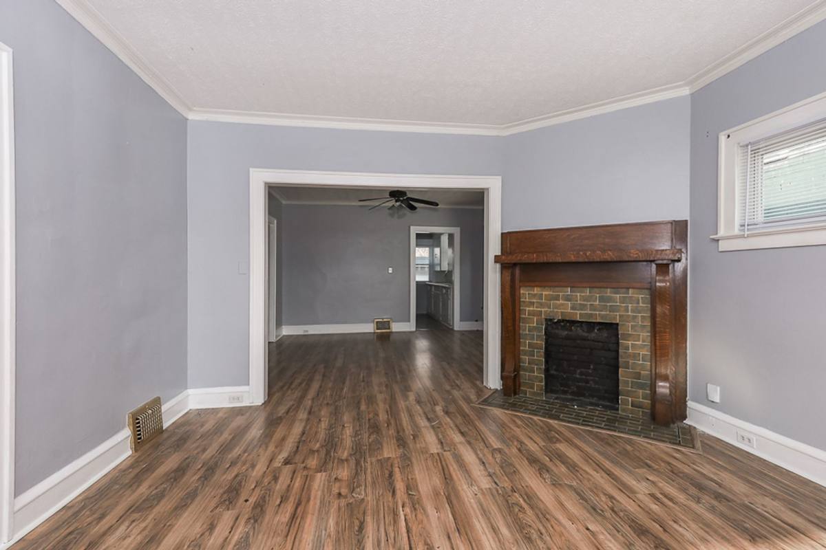 Apartment for rent at 1466 Hopkins Ave, Lakewood, OH 44107