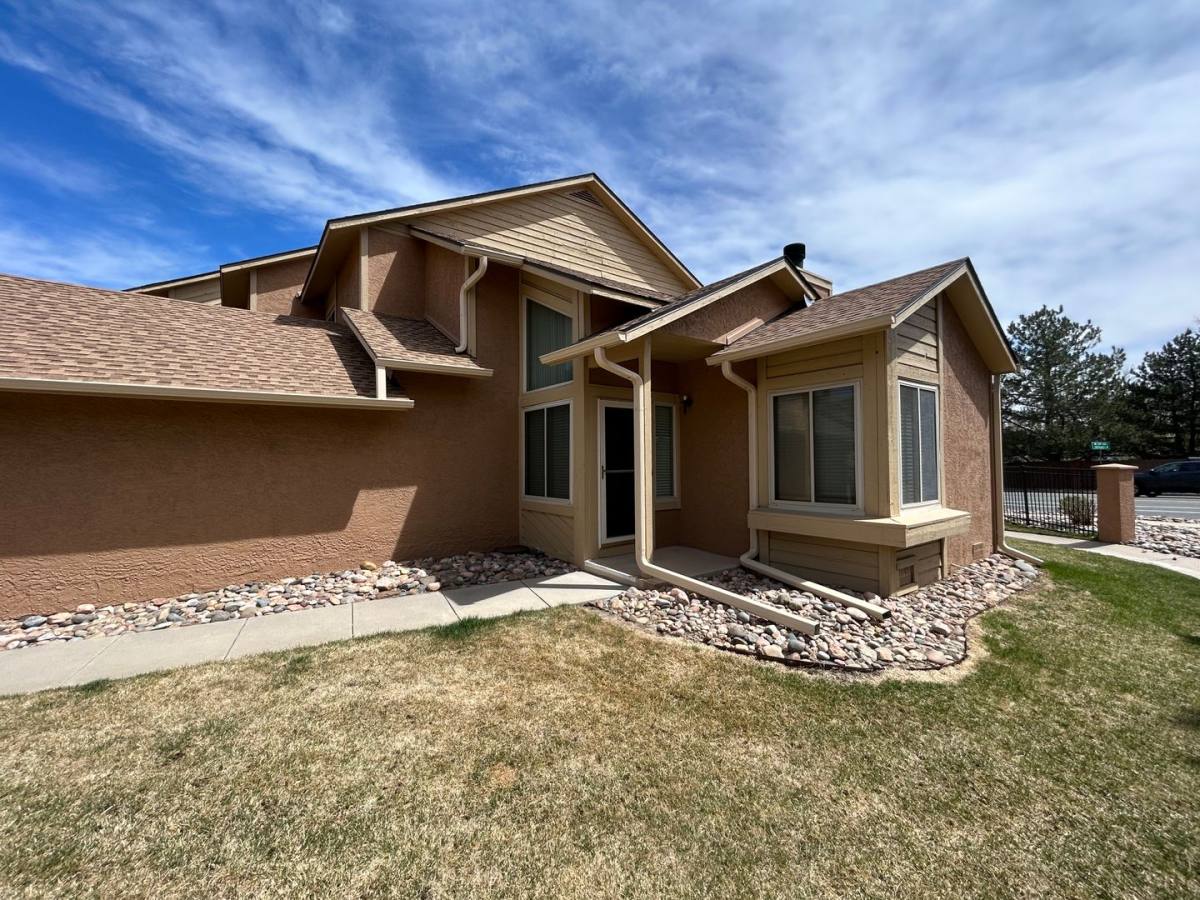 Townhouse for rent at 440 Autumn Ridge Circle, Colorado Springs, CO 80906