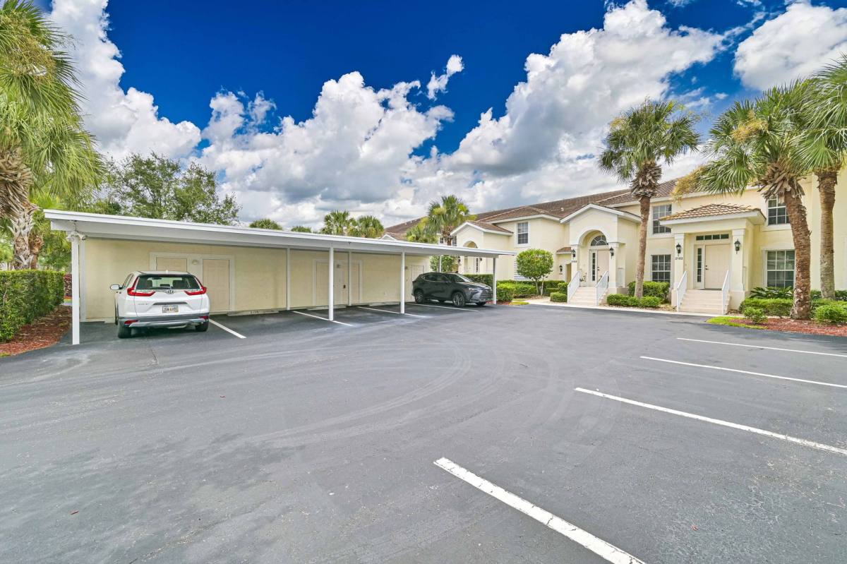 Condo for rent at 10115 Colonial Country Club Blvd, Fort Myers, FL 33913