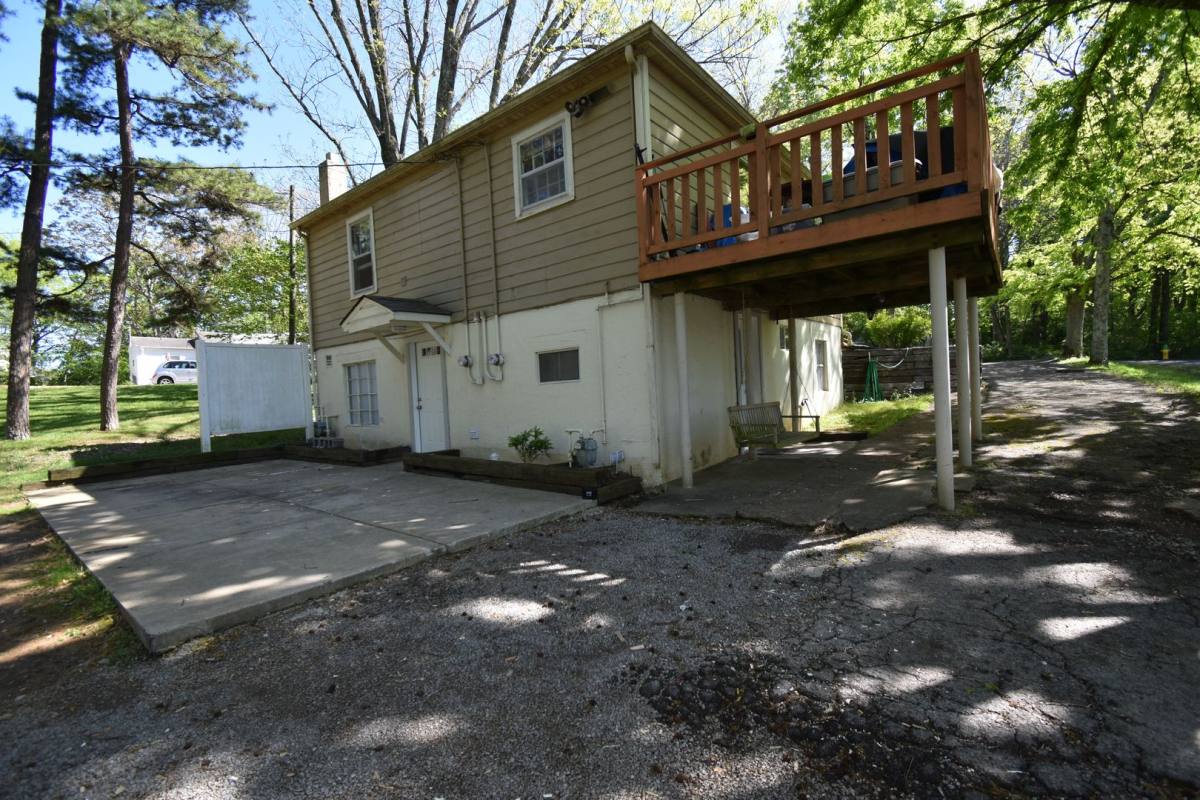 Apartment for rent at 1621 Golf Club Lane, Clarksville, TN 37043