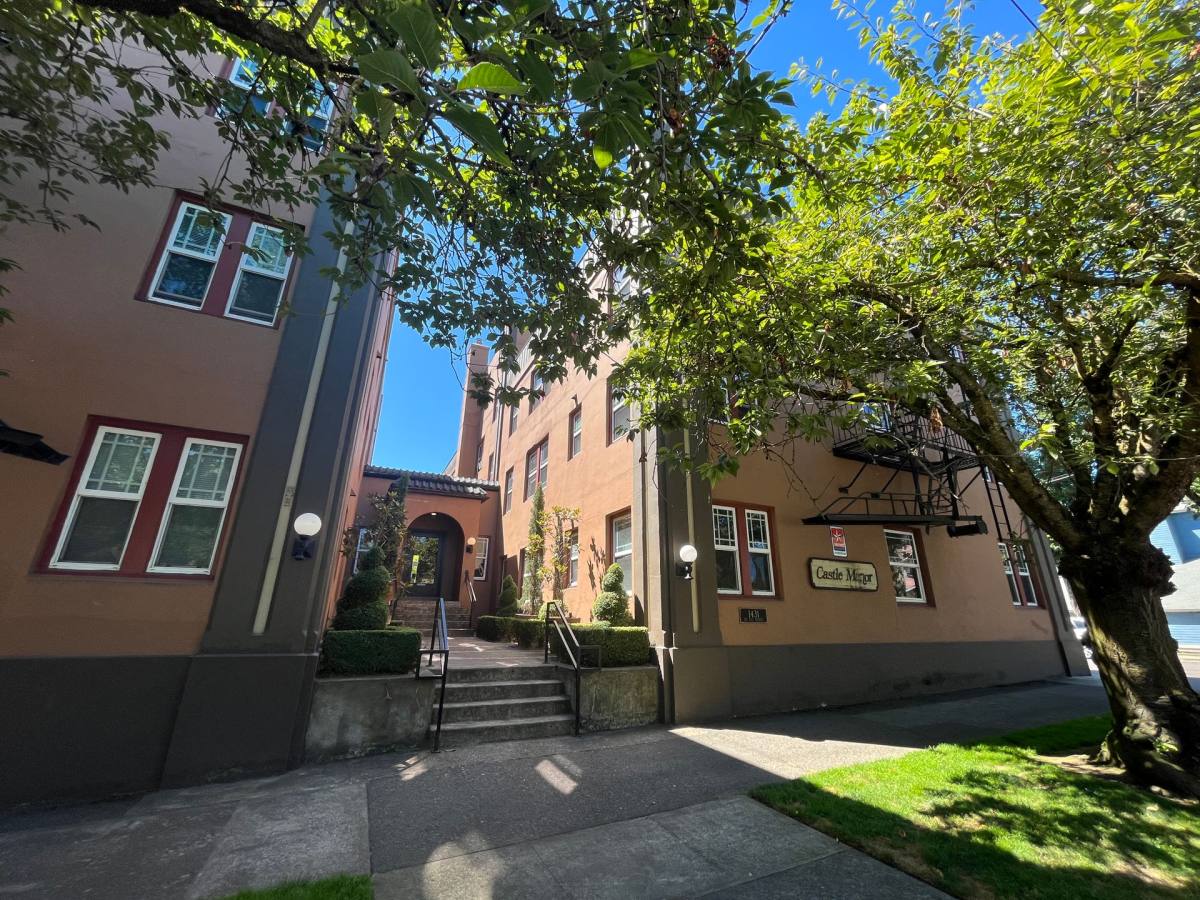 Apartment for rent at 1431 NE 21st Ave, Portland, OR 97232
