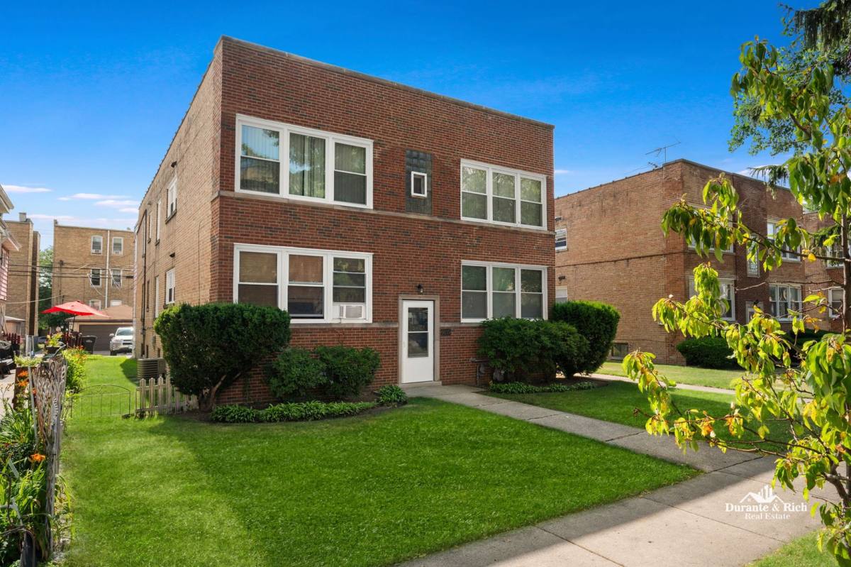 Condo for rent at 9115 Lamon Ave, Skokie, IL 60077