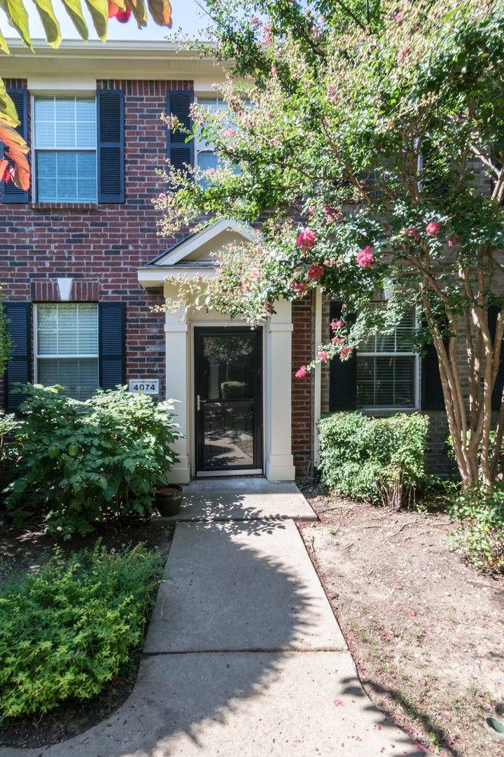 Townhouse for rent at 4074 Kyndra Circle, Richardson, TX 75082