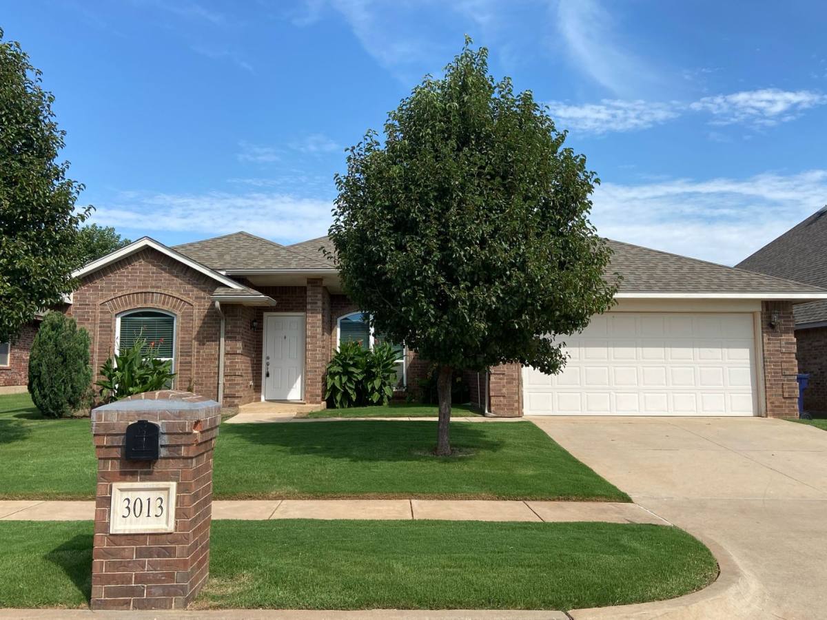 House for rent at 3013 NW 181st St, Edmond, OK 73012