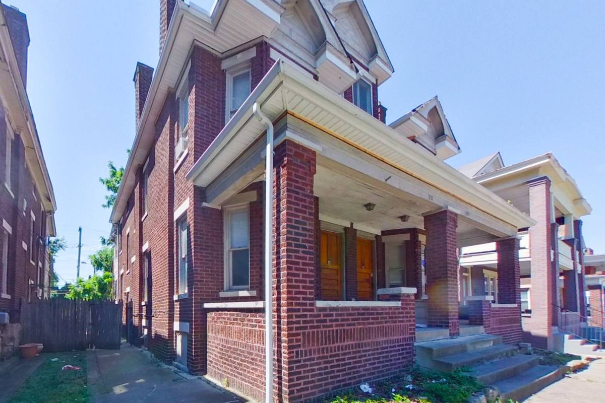 Apartment for rent at 329-331 Chittenden Ave, Columbus, OH 43201