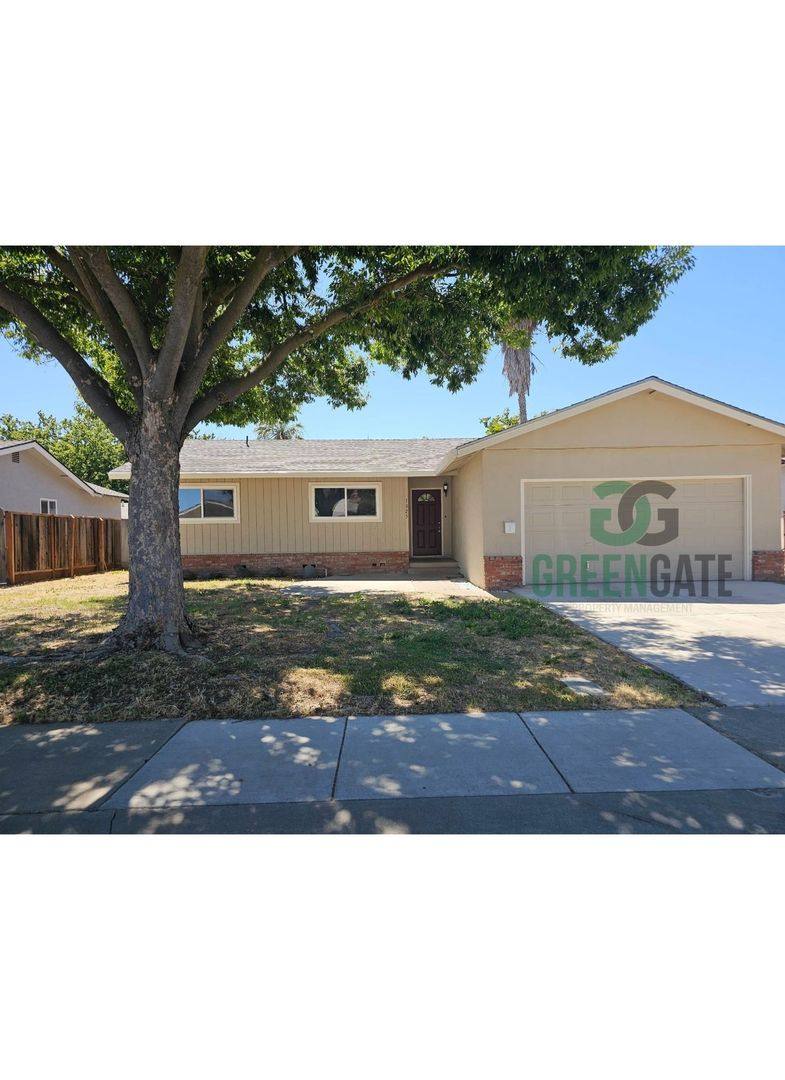 House for rent at 1825 Manzanita Dr, Modesto, CA 95355