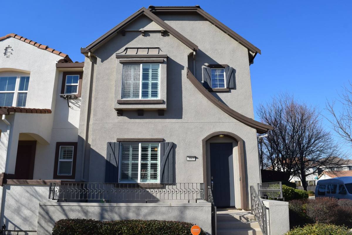 House for rent at 3065 Parkham Dr, Roseville, CA 95747