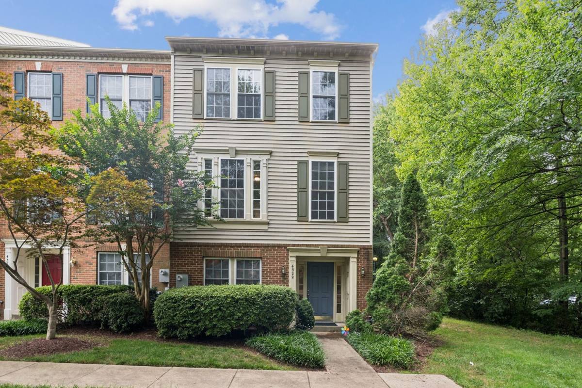 Townhouse for rent at 4322 Thomas Brigade Lane, Fairfax, VA 22033