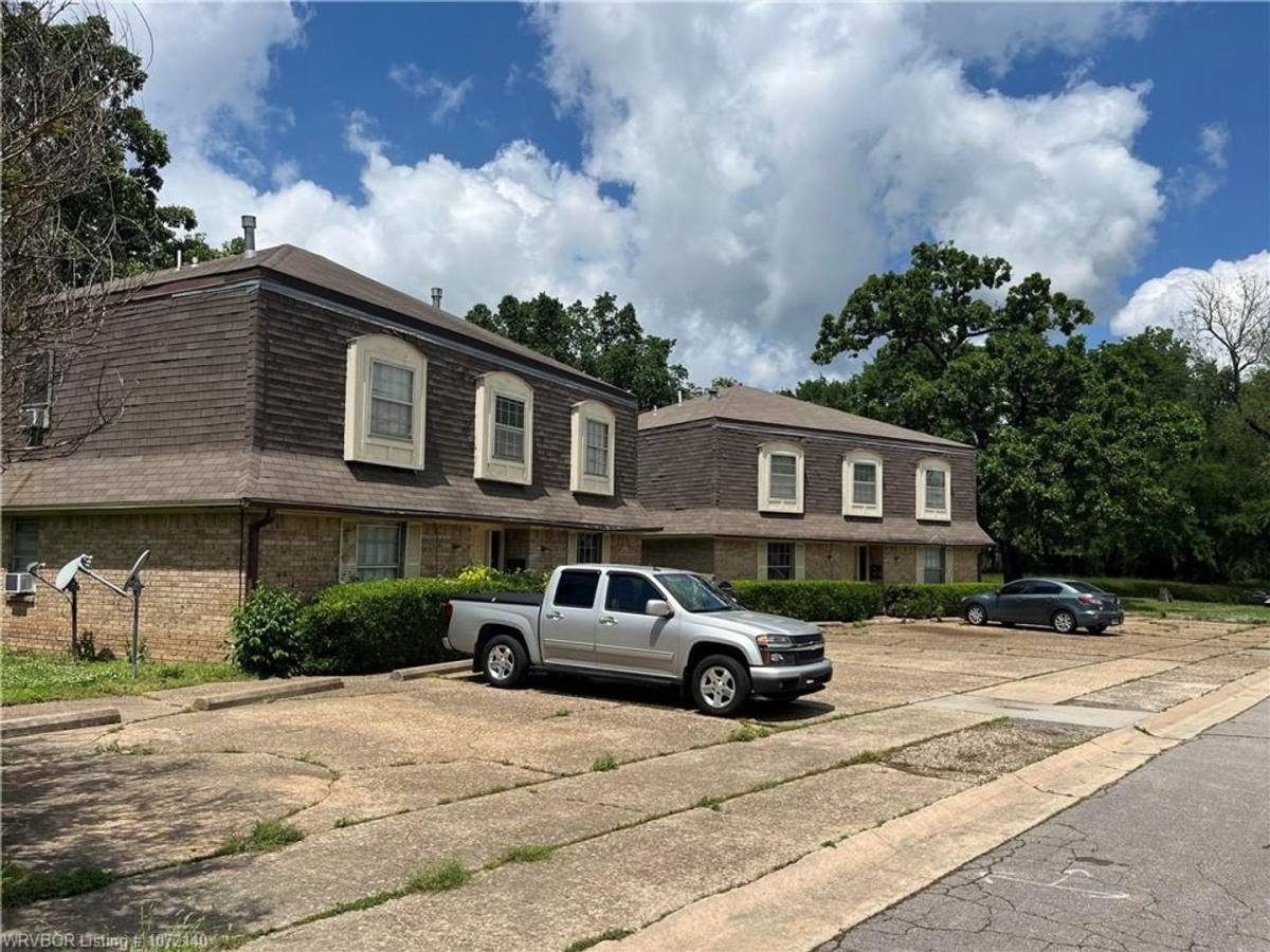 Apartment for rent at 517 N 31st, Fort Smith, AR 72903
