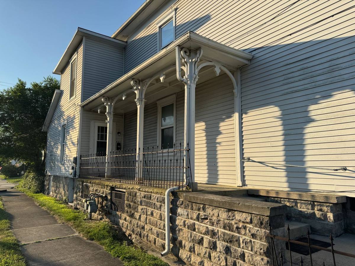 Apartment for rent at 431-435 N Main St, Urbana, OH 43078