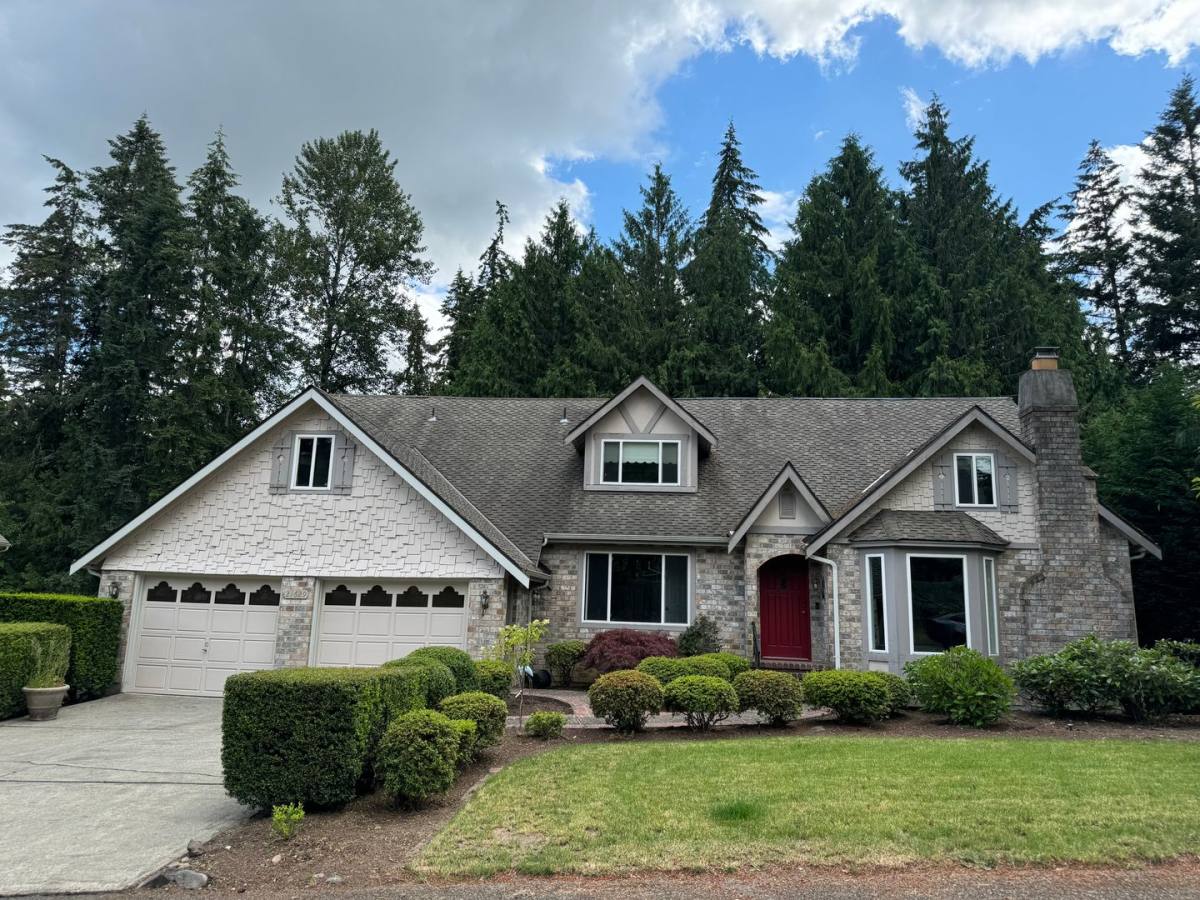 House for rent at 21629 SE 35th St, Sammamish, WA 98075