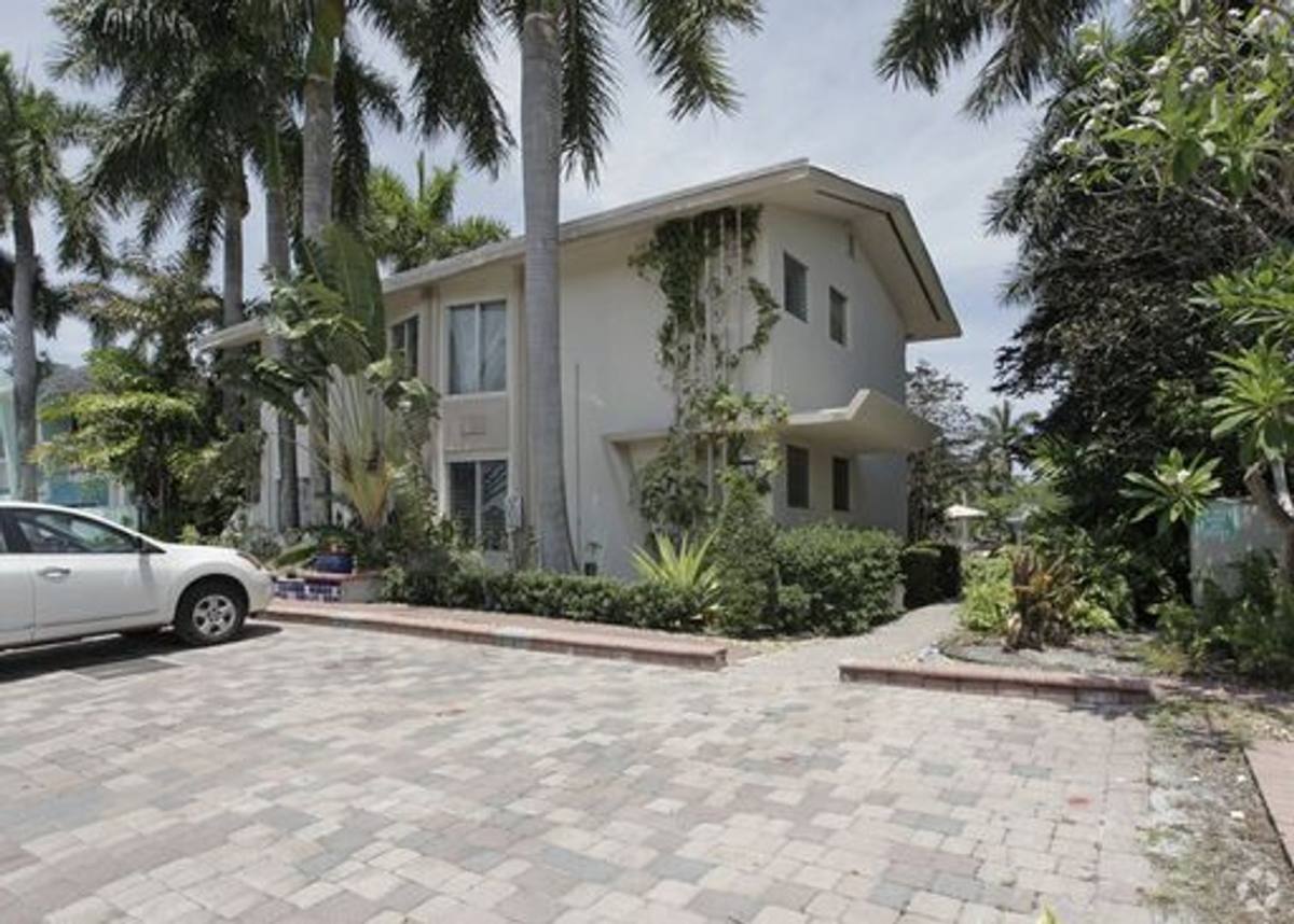 Apartment for rent at 124 Isle of Venice, Fort Lauderdale, FL 33301