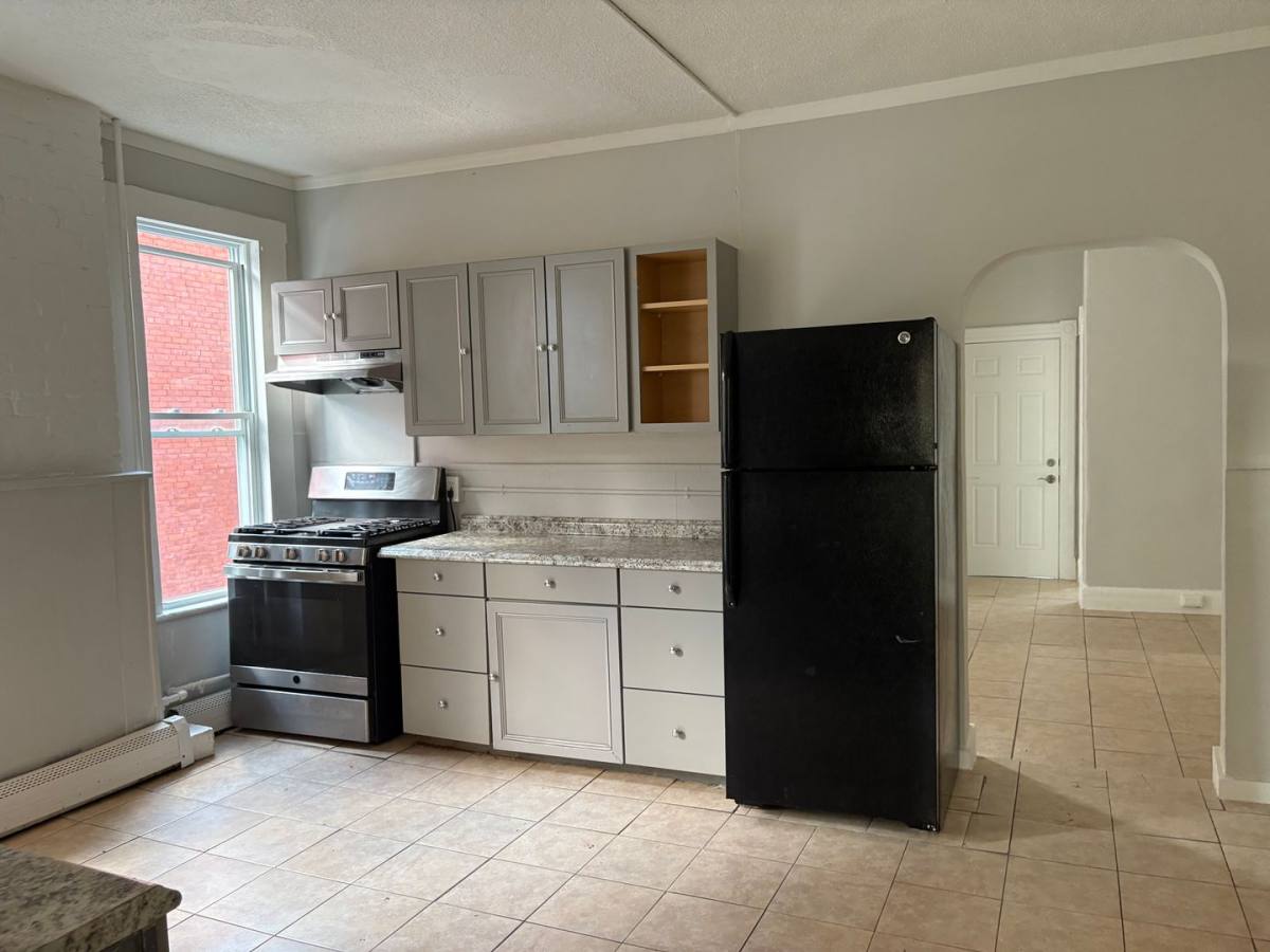 Apartment for rent at 195 Russ St, Hartford, CT 06106