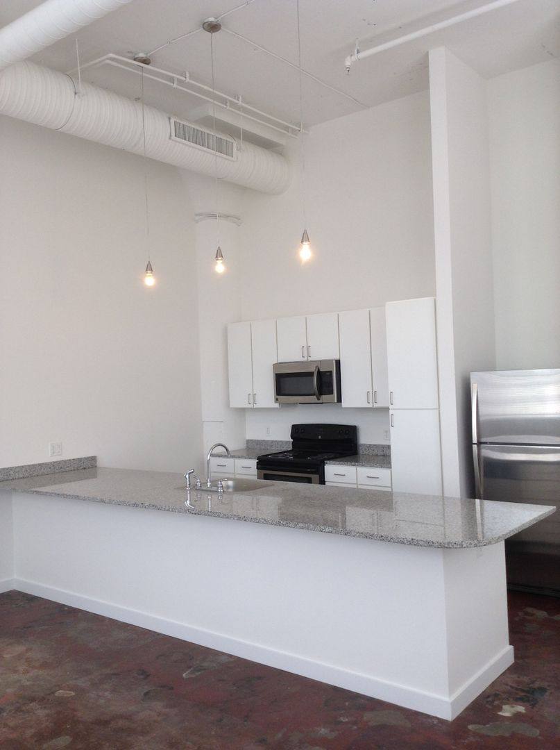 Apartment for rent at 105 S Main St, Memphis, TN 38103