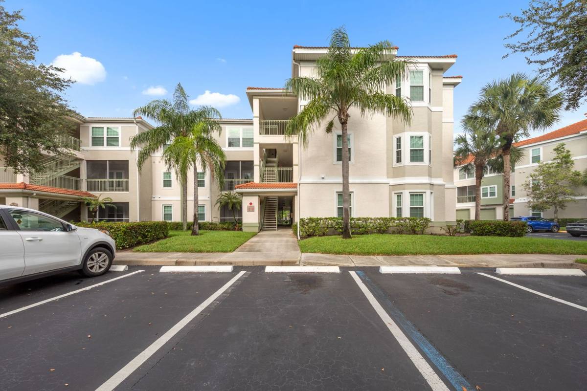 Apartment for rent at 23500 Walden Center Dr, Bonita Springs, FL 34134