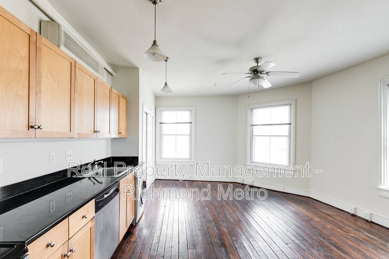 Apartment for rent at 1321 1 2 E Main St #312, Richmond, VA 23219