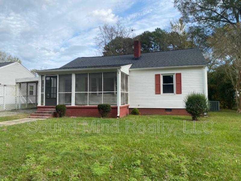 House for rent at 410 N 4th St, Smithfield, NC 27577
