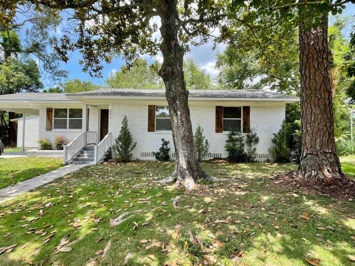 House for rent at 271 Jennings Court, Mobile, AL 36606