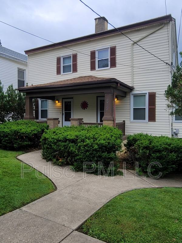 Apartment for rent at 816 Montague Rd #U1 Right, Covington, KY 41011