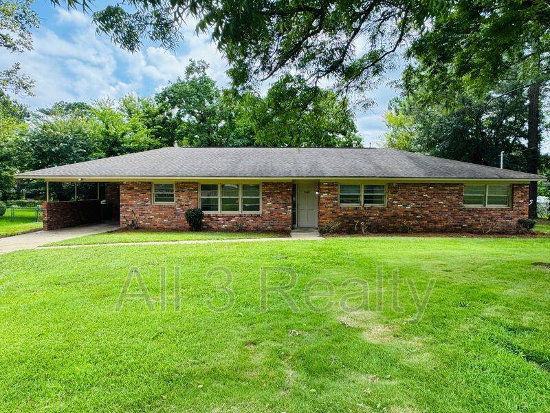 House for rent at 2649 Burkelaun Dr, Montgomery, AL 36111