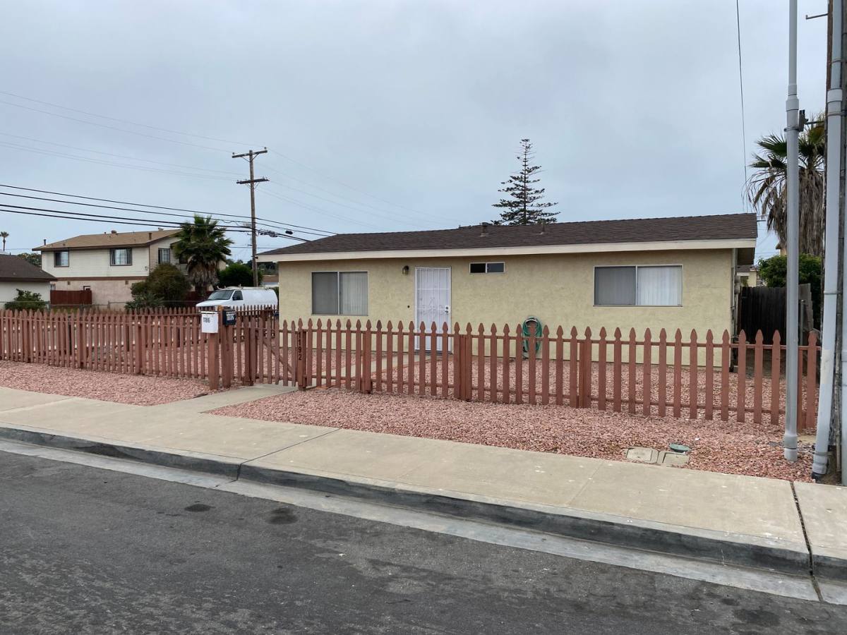 Apartment for rent at 1184-1186 Florida St, Imperial Beach, CA 91932