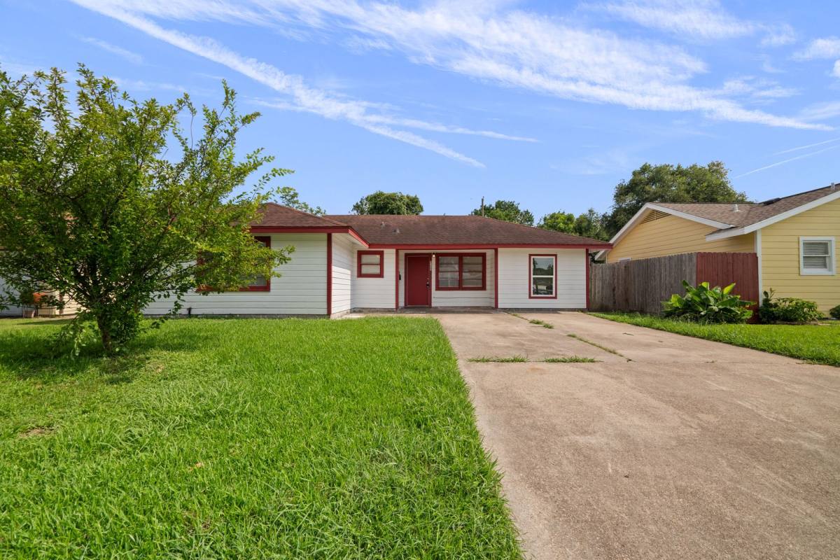 House for rent at 3129 Danforth Dr, Texas City, TX 77590