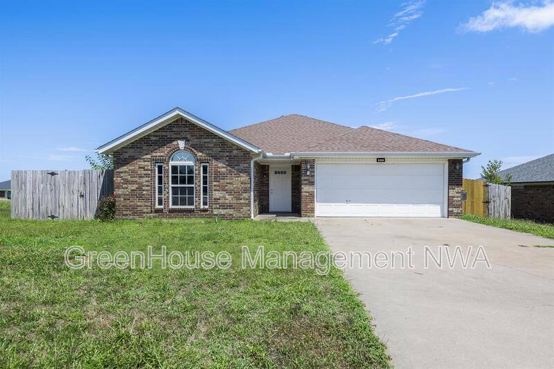 House for rent at 520 Dewberry Lane, Centerton, AR 72719