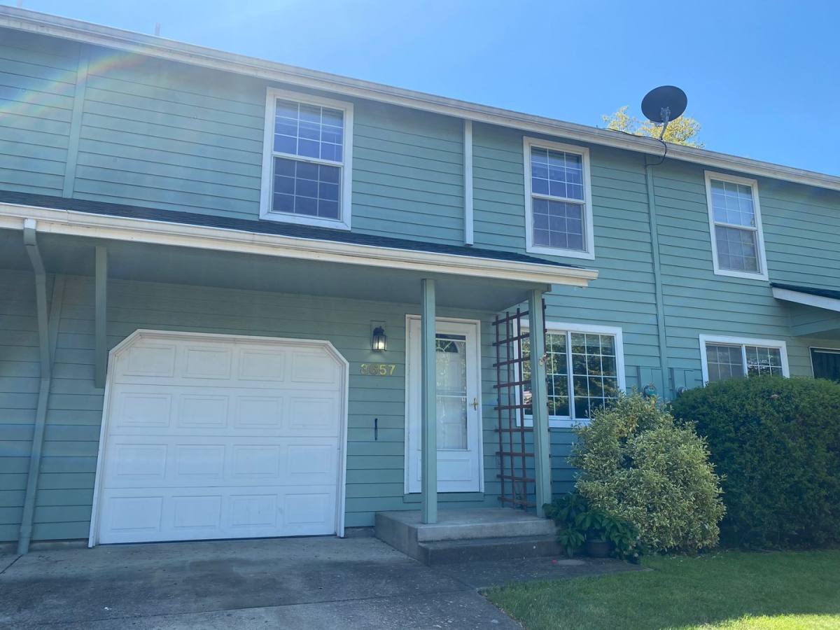 Townhouse for rent at 3657 Westleigh St, Eugene, OR 97405