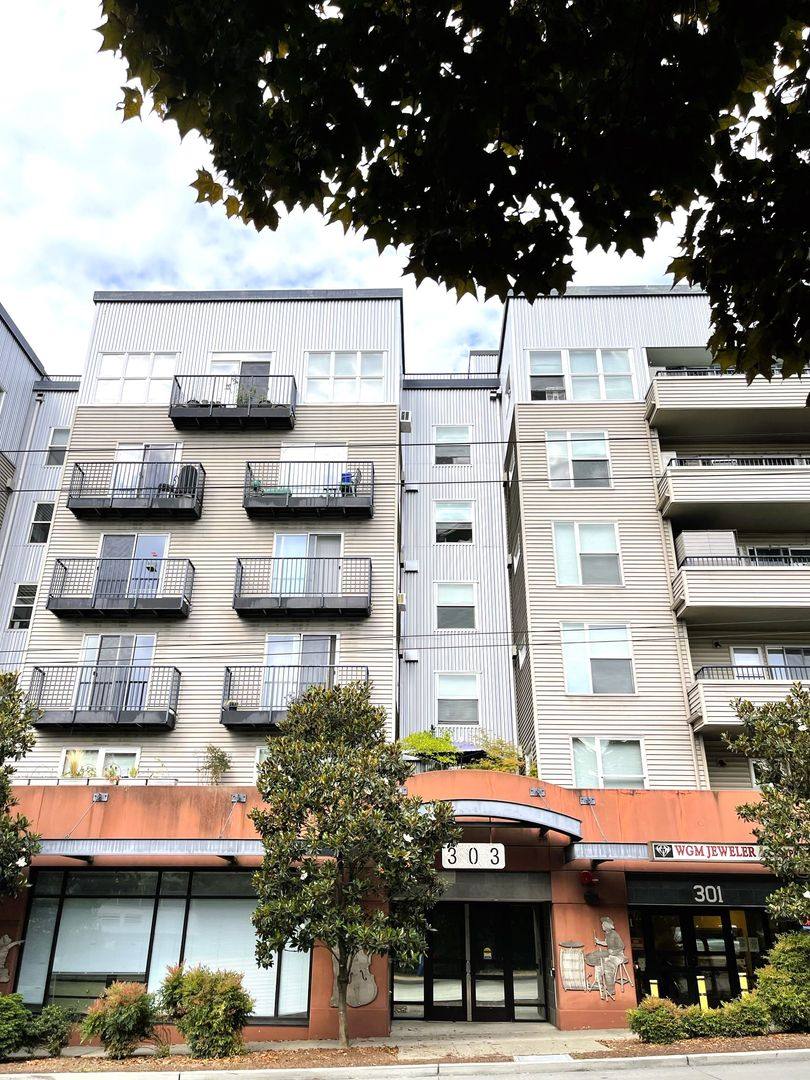 Condo for rent at 303 23rd Ave S, Seattle, WA 98144