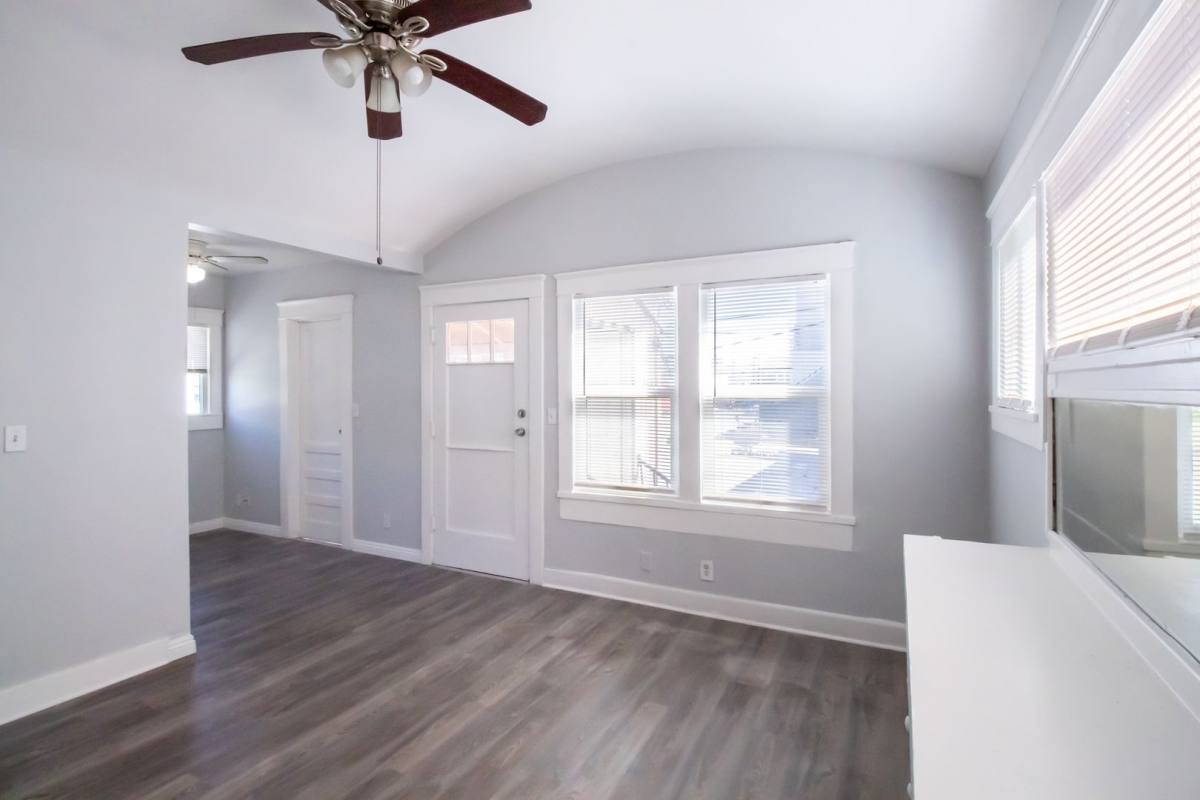 Apartment for rent at 736 Olive Ave, Long Beach, CA 90813