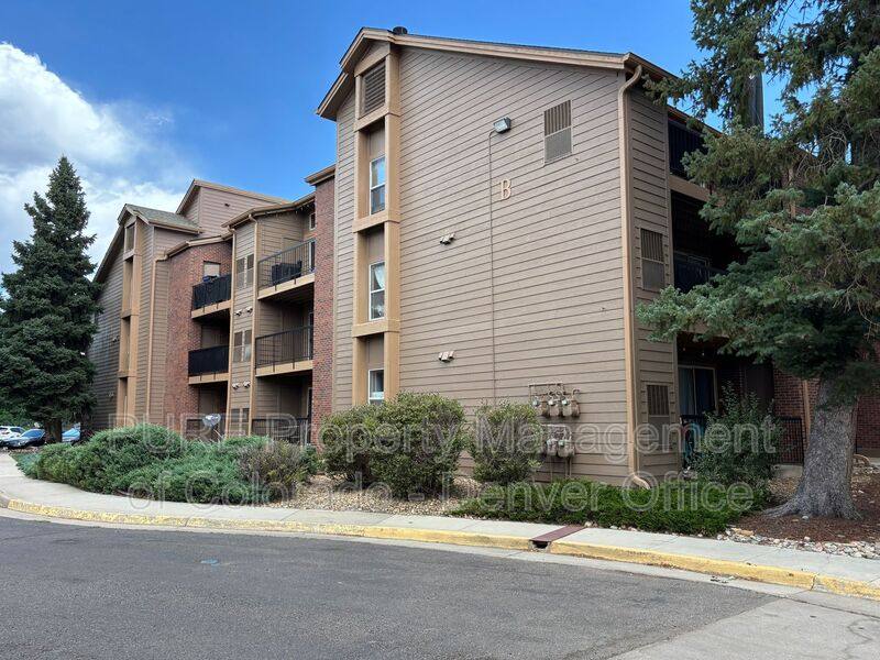 Condo for rent at 4899 S Dudley St #B15, Littleton, CO 80123