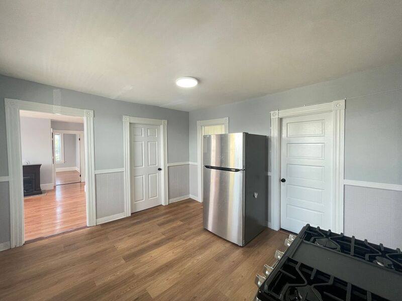 Apartment for rent at 231-3 Laurel St, Manchester, NH 03103