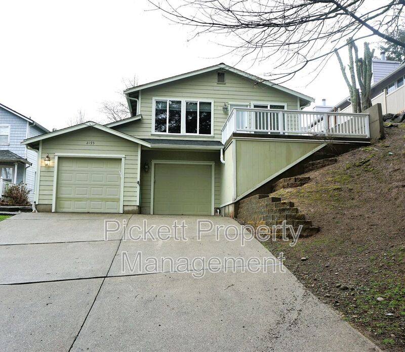 House for rent at 2193 NW Woodland Dr, Bremerton, WA 98312