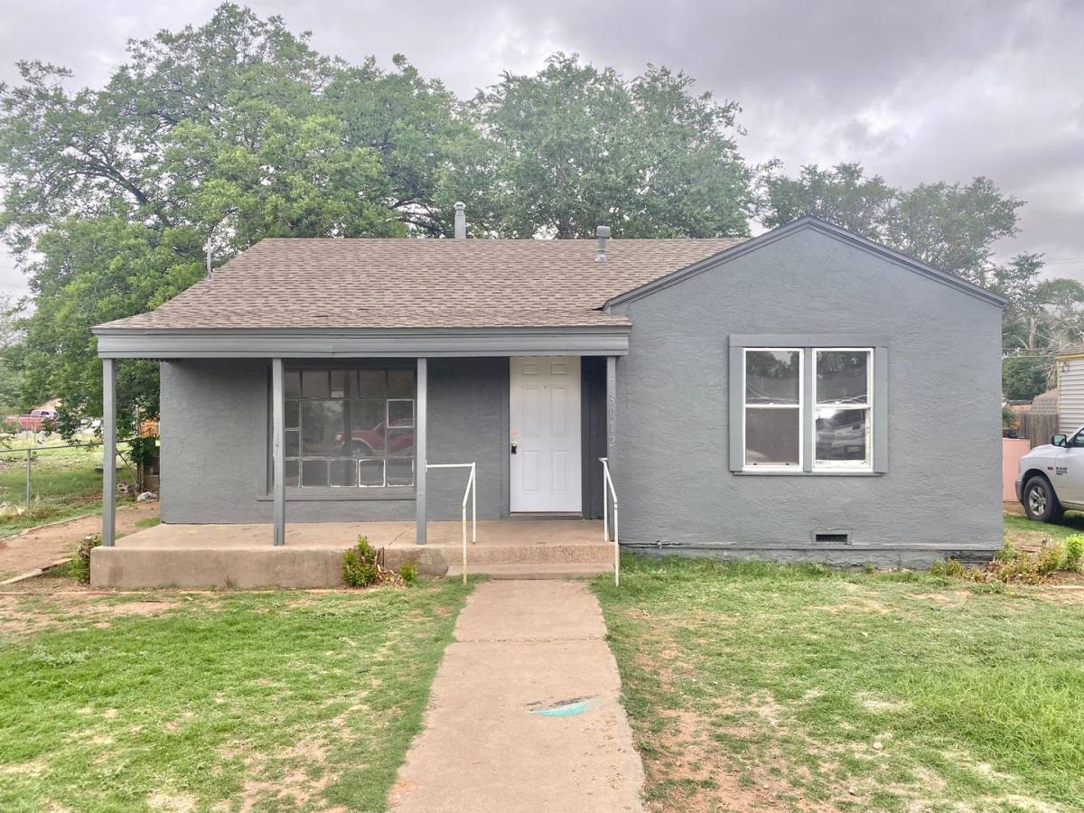 House for rent at 3012 1st St, Lubbock, TX 79415