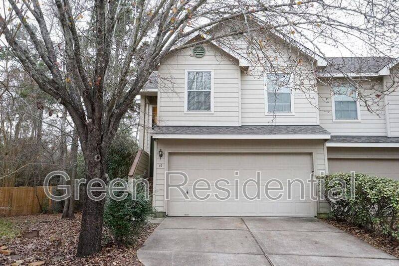 Townhouse for rent at 10 Butterfly Branch Place, Spring, TX 77382