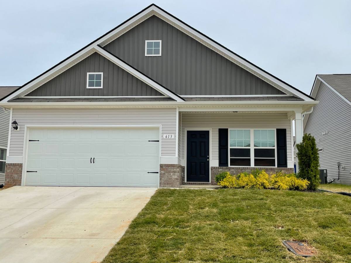 House for rent at 613 Tines Dr, Shelbyville, TN 37160