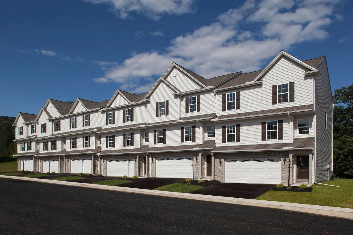 Townhouse for rent at 2328 Bartlett Rd #23D, Harrisburg, PA 17110
