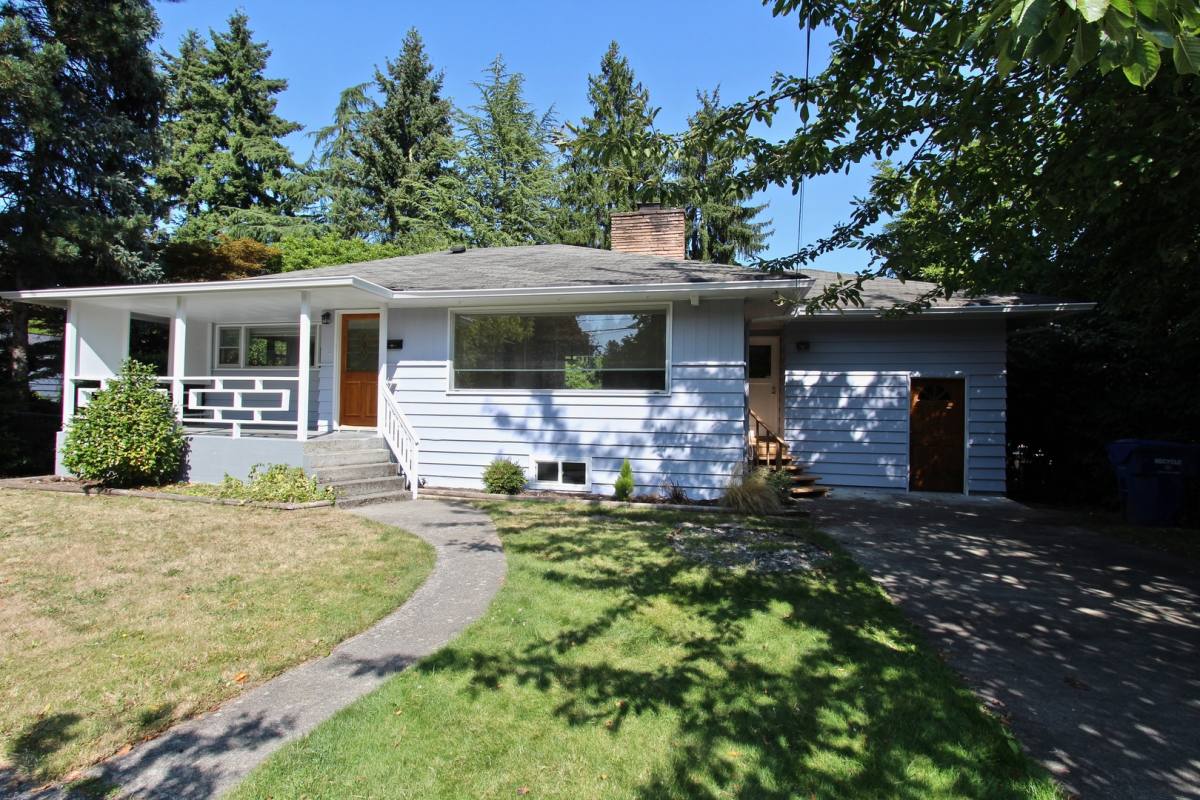 House for rent at 7018 37th Ave NE, Seattle, WA 98115