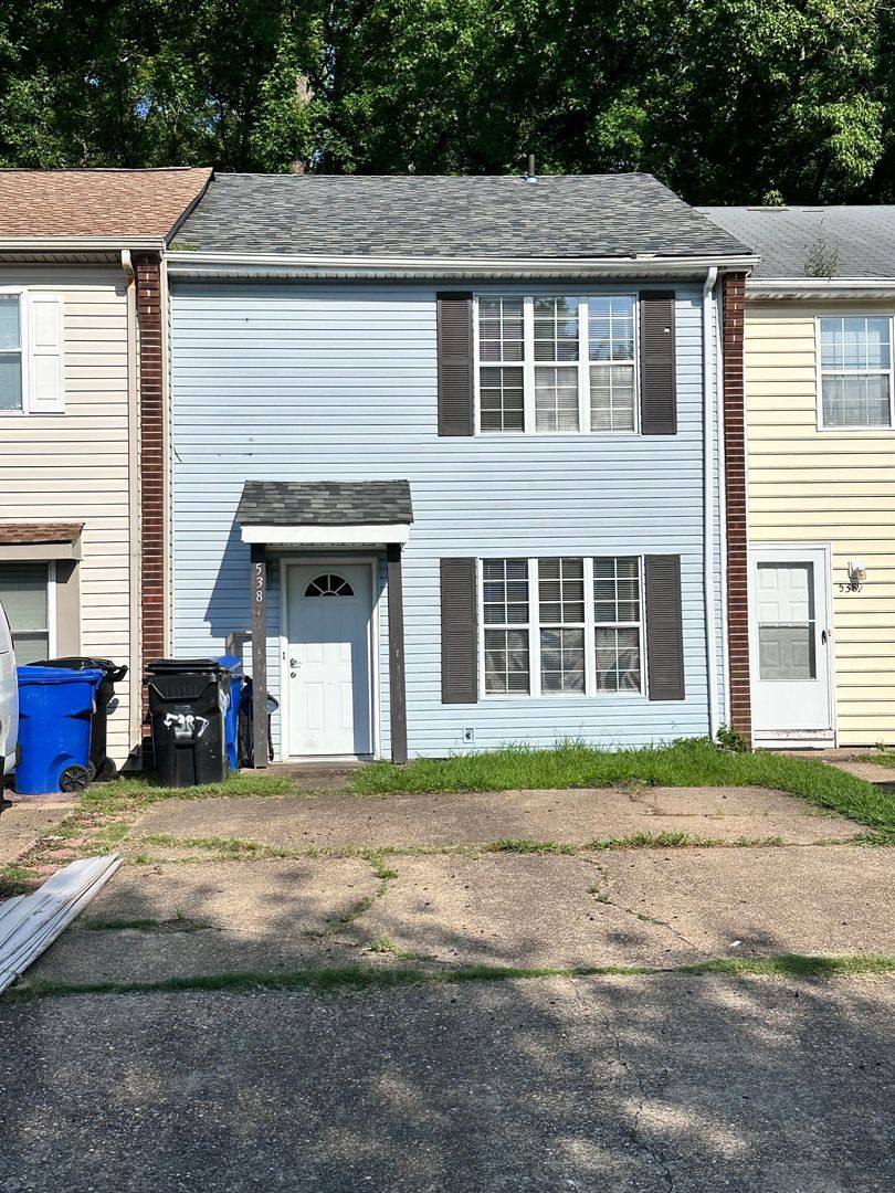 Townhouse for rent at 5387 Grand Lake Crescent, Virginia Beach, VA 23462