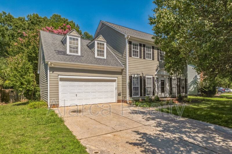 House for rent at 9307 Hanworth Trace Dr, Charlotte, NC 28277