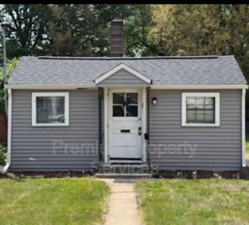 House for rent at 319 Beltberg Rd, Loves Park, IL 61111
