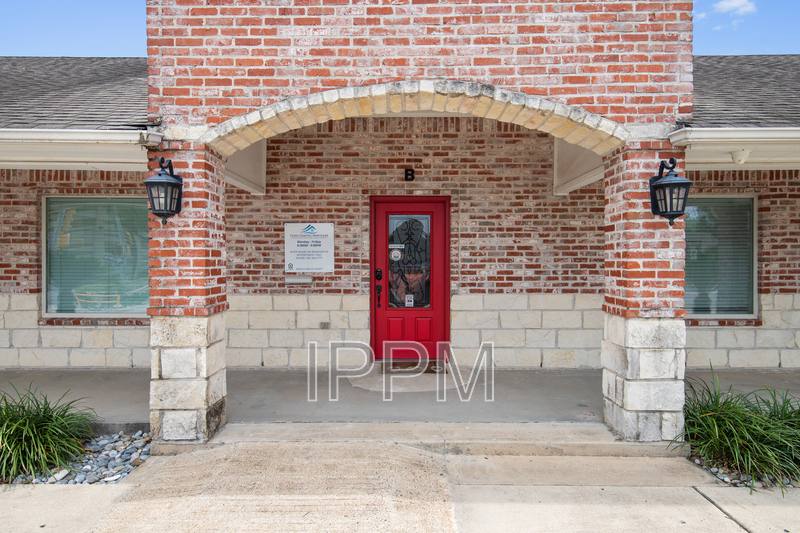 House for rent at 922 E Harrison #B, Harlingen, TX 78550