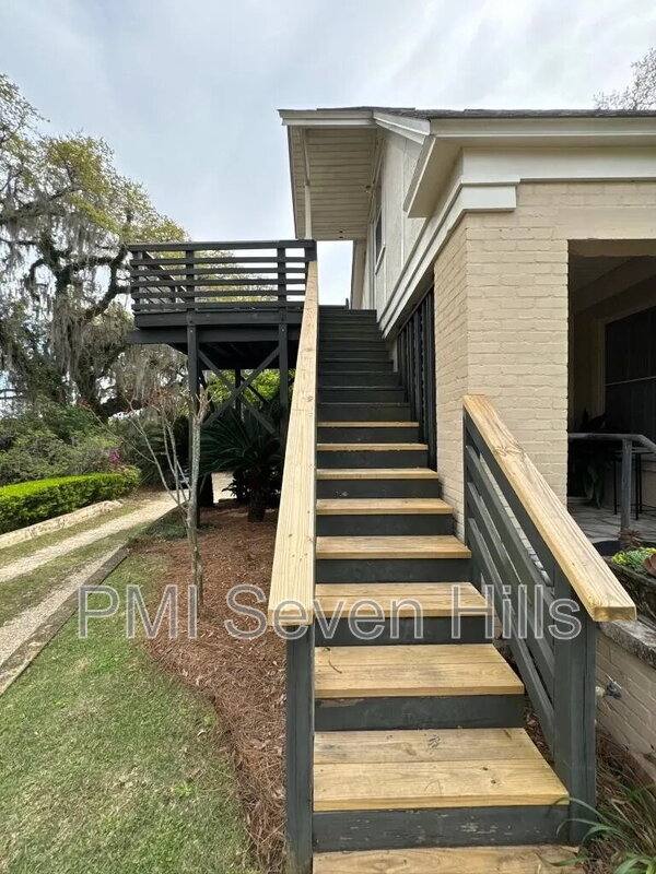 Apartment for rent at 1643 Fernando Dr #2, Tallahassee, FL 32303
