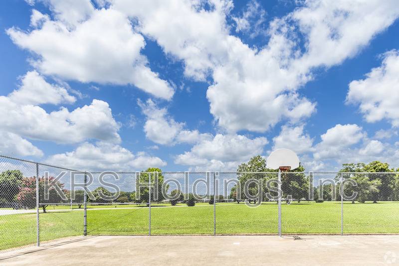 Townhouse for rent at 272 Gulfstream Dr #272, Elizabeth City, NC 27909