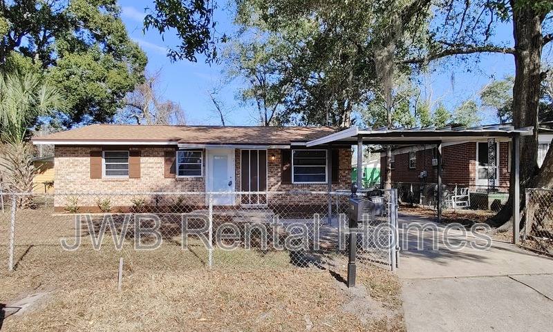 House for rent at 2153 14th St W, Jacksonville, FL 32209