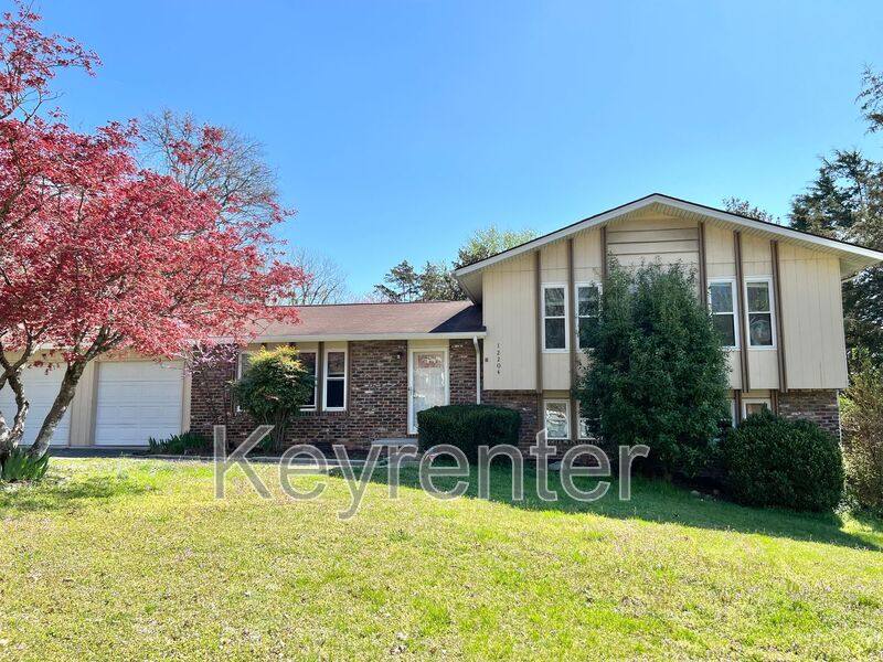 12204 W Kings Gate Rd, Farragut, TN 37934
